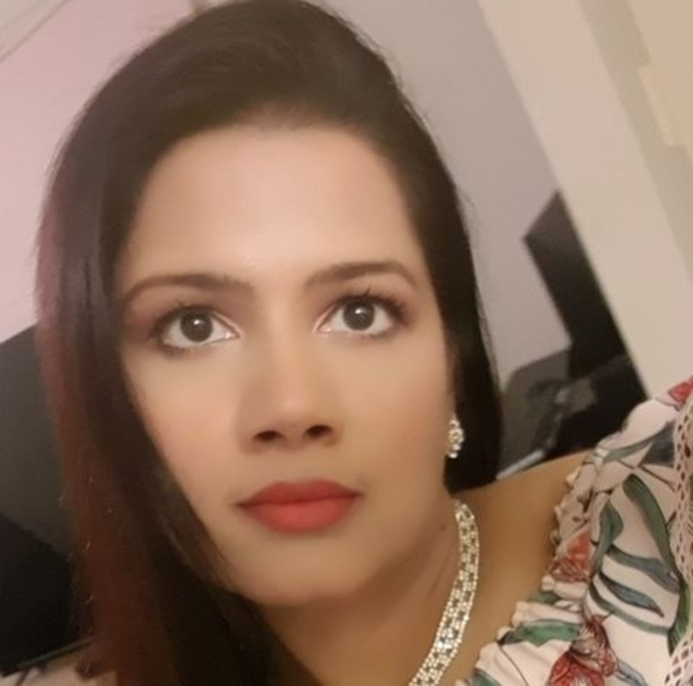 Meet your Posher, Nadia
